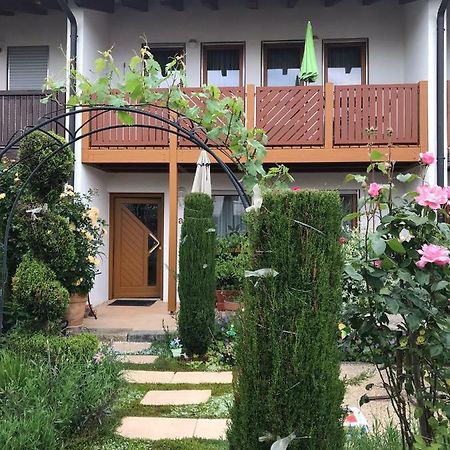 Ferienappartement Souterrain Volkertshausen Екстериор снимка